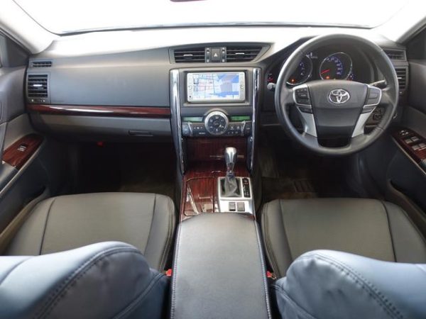 TOYOTA MARK X 2010 - Image 26