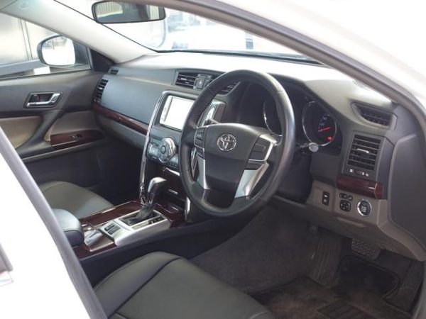 TOYOTA MARK X 2010 - Image 27