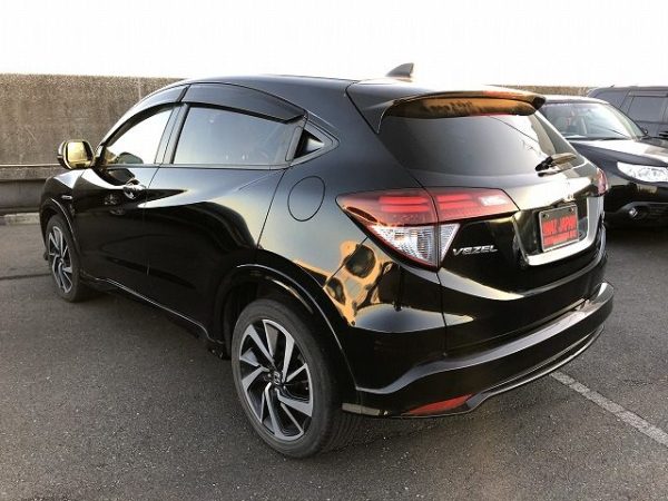 HONDA VEZEL HYBRID - Image 17