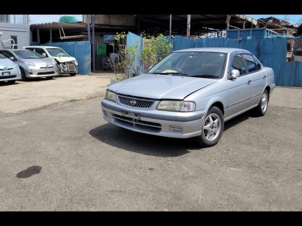 NISSAN SUNNY - Image 3