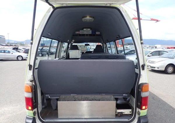 TOYOTA HIACE 2003 - Image 11