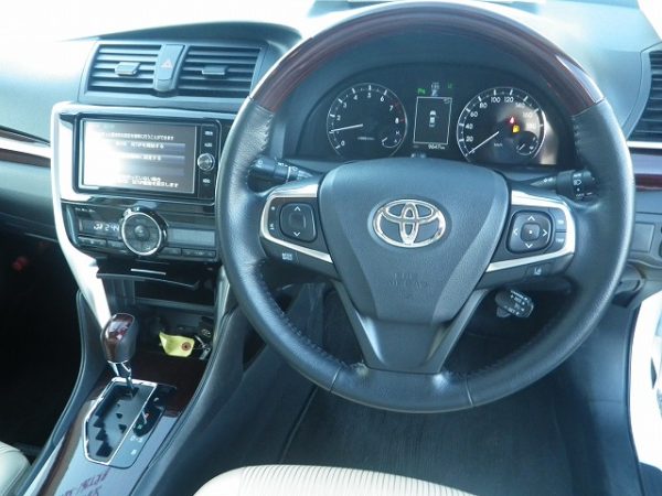 TOYOTA PREMIO - Image 7