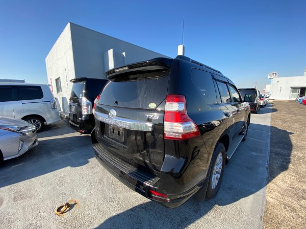 TOYOTA LANDCRUISER PRADO TZ-G - Image 16