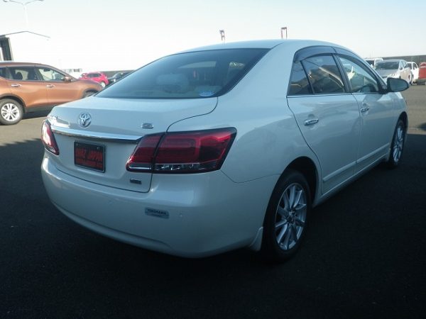 TOYOTA PREMIO - Image 15