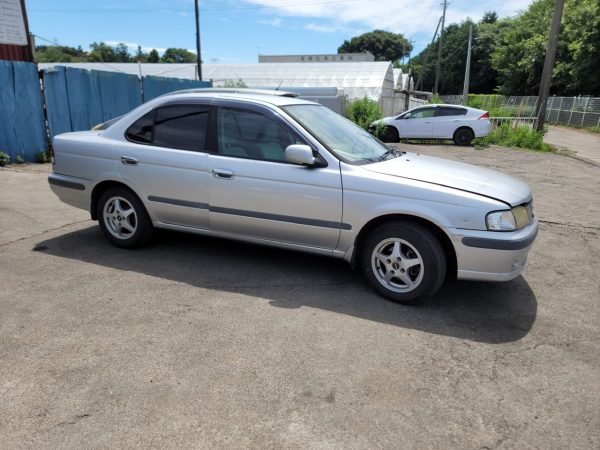 NISSAN SUNNY - Image 8