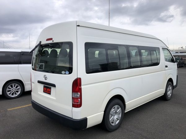 TOYOTA HIACE COMMUTERVAN - Image 15