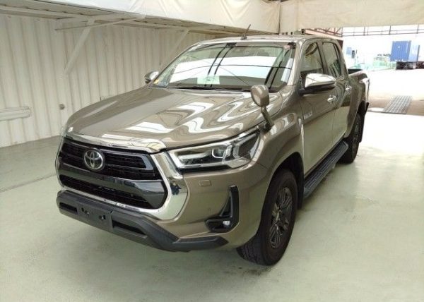 2021 TOYOTA HILUX - Image 39