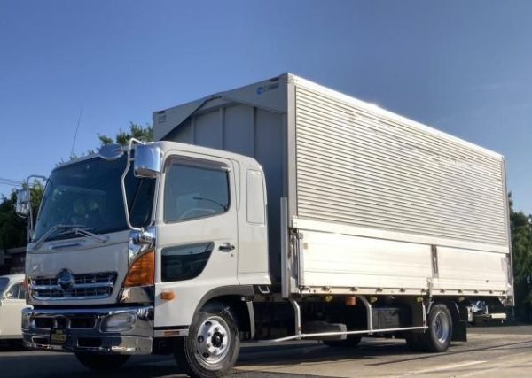 2011 HINO RANGER - Image 12