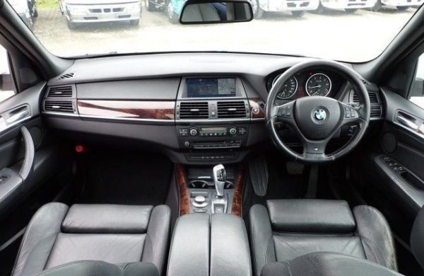 2009 BMW X5 - Image 9