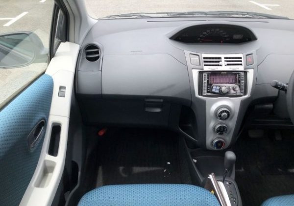 2007 TOYOTA VITZ - Image 19