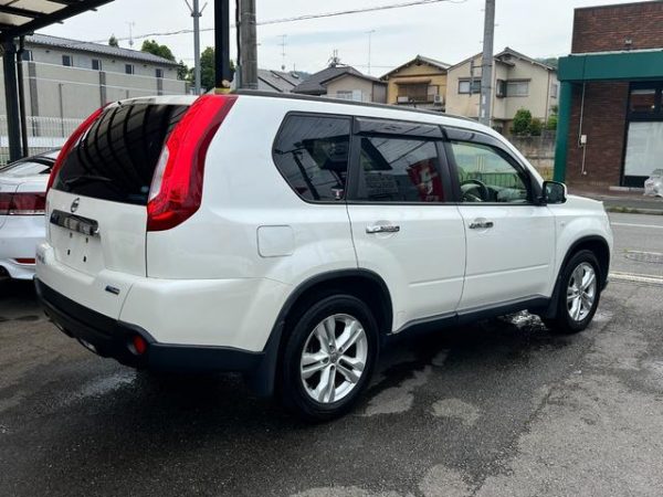 NISSAN X-TRAIL 20GT - Image 4