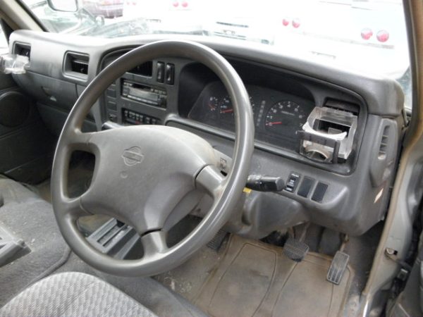 NISSAN CARAVAN 2000c - Image 12