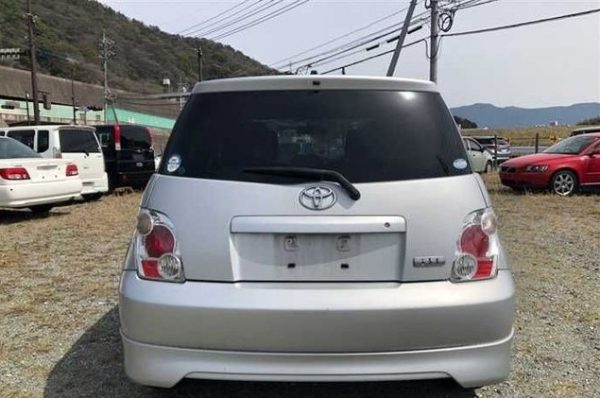 *TOYOTA IST 2002 - Image 4