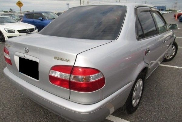 1999 TOYOTA COROLLA XE SALOON - Image 13