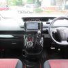 Toyota Voxy 2010 - Image 18