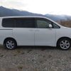 TOYOTA VOXY 2008 - Image 2