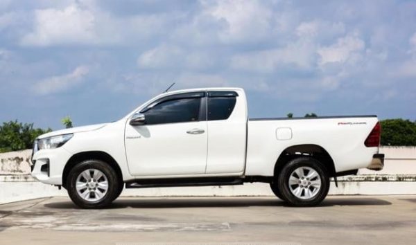 TOYOTA HILUX - Image 7