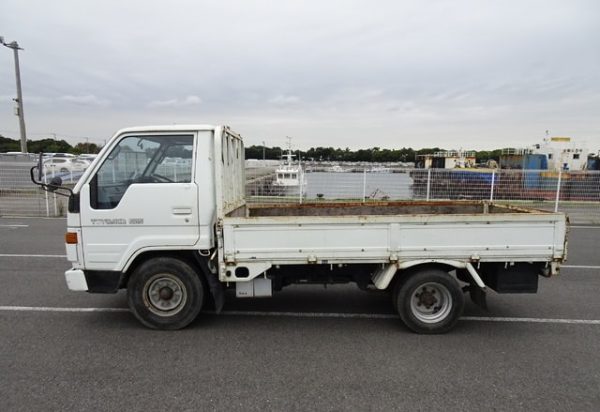 TOYOTA TOYOACE 1993 - Image 2
