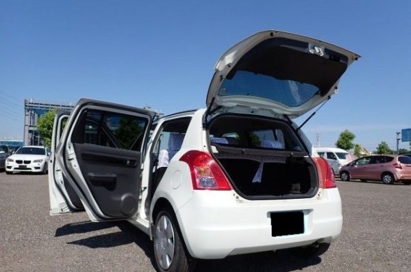 2009 SUZUKI SWIFT - Image 11