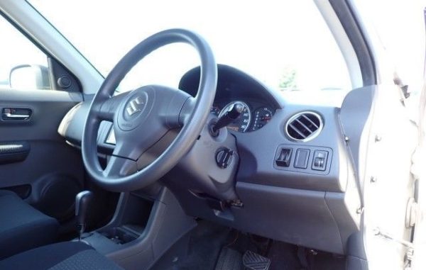 2009 SUZUKI SWIFT - Image 7