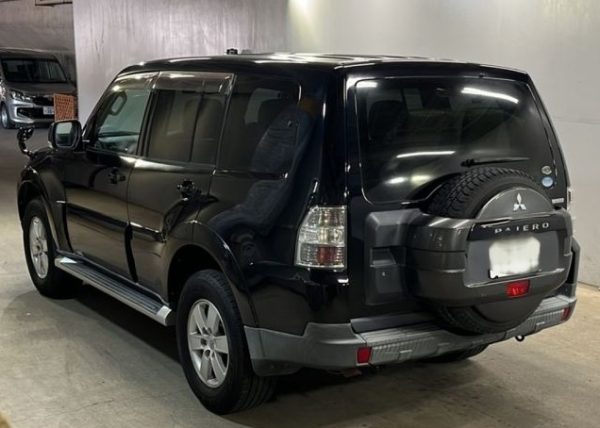 2007 MITSUBISHI PAJERO - Image 20