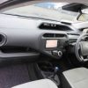 2017 TOYOTA AQUA - Image 15