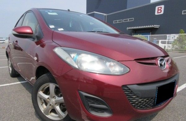 2011 MAZDA DEMIO - Image 2