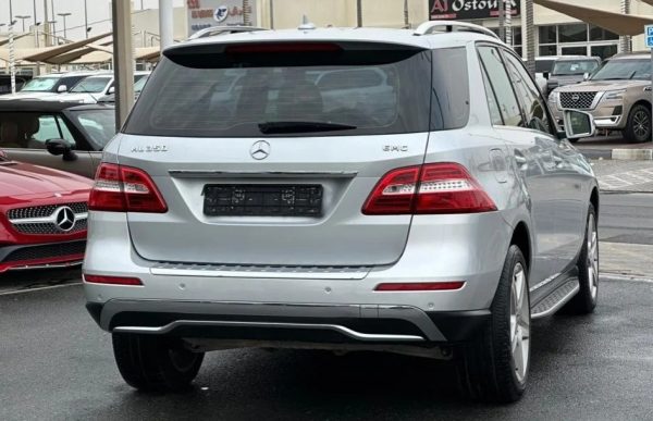 Mercedes-Benz 2014 - Image 8