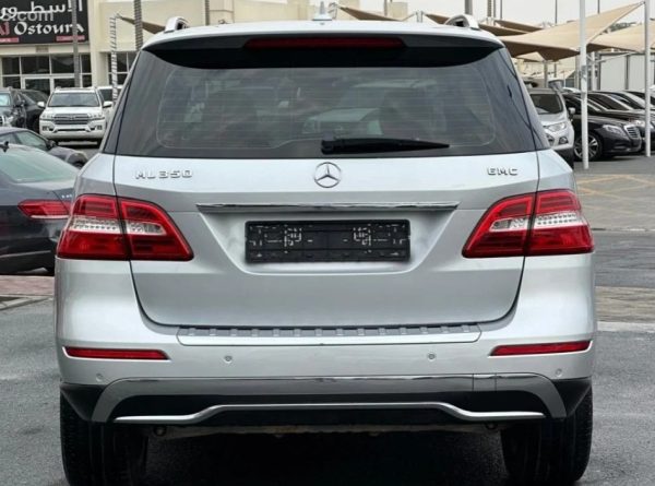 Mercedes-Benz 2014 - Image 9