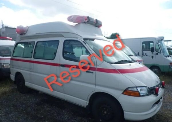 Toyota Granvia Hiace ambulance 2004