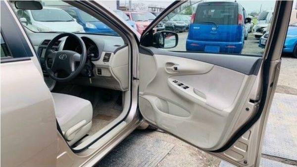 TOYOTA COROLLA AXIO BEIGE 2006 - Image 8