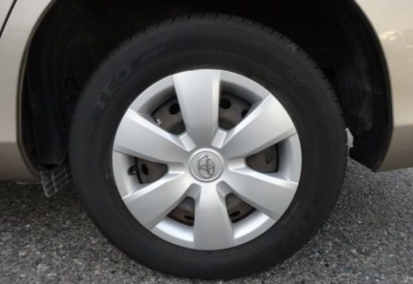 TOYOTA COROLLA AXIO BEIGE COLOR 2006 - Image 10