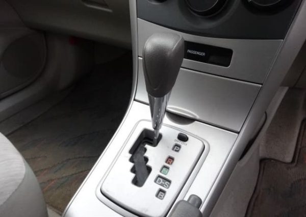 TOYOTA COROLLA AXIO BEIGE COLOR 2006 - Image 5