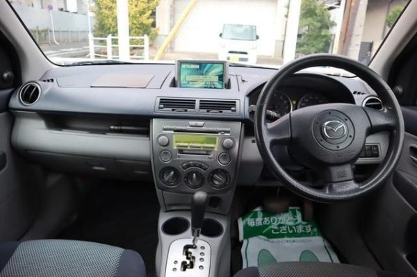 Mazda Demio Black 2004 - Image 14