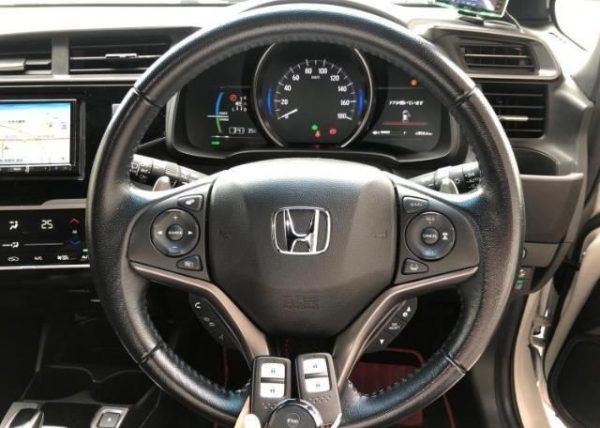 HONDA FIT HYBRID 2018 - Image 15