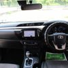 TOYOTA HILUX 2016 WHITE COLOR - Image 11