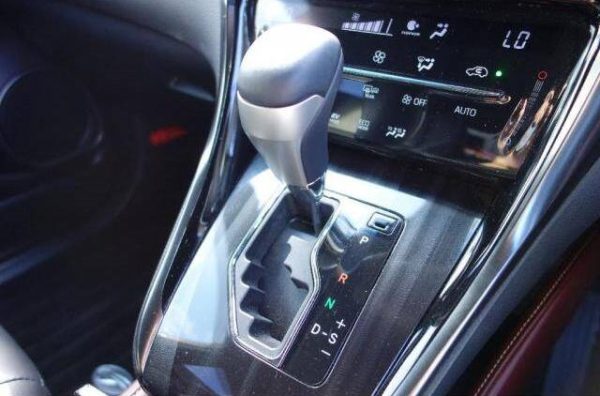 TOYOTA HARRIER 2018 - Image 18
