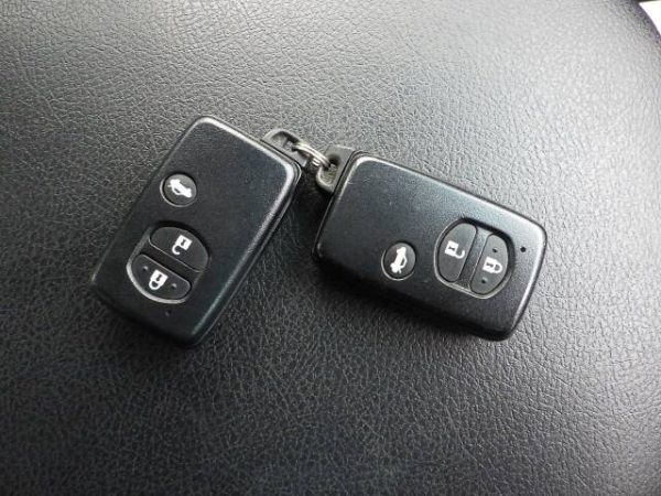 TOYOTA MARK X 2013 - Image 22