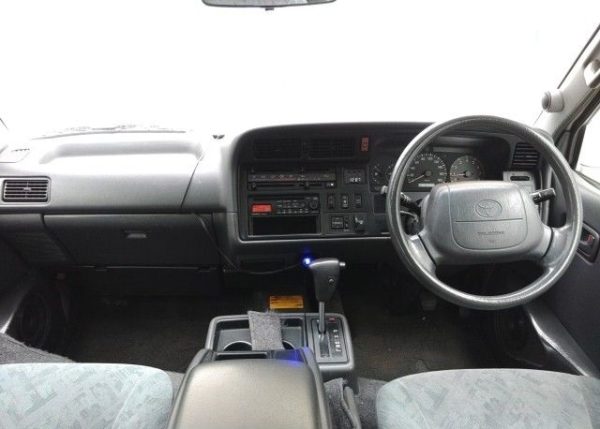 TOYOTA HIACE VAN 2001 1RZ - Image 17