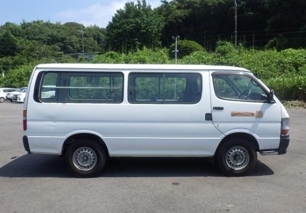 TOYOTA HIACE VAN 2003 - Image 8