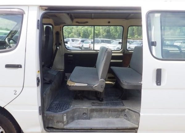 TOYOTA HIACE VAN 2003 - Image 15