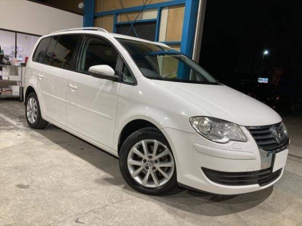 VOLKSWAGEN GOLF TOURAN 2010 - Image 2