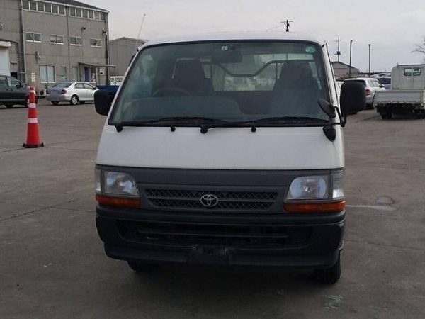 TOYOTA HIACE VAN 2001 - Image 9