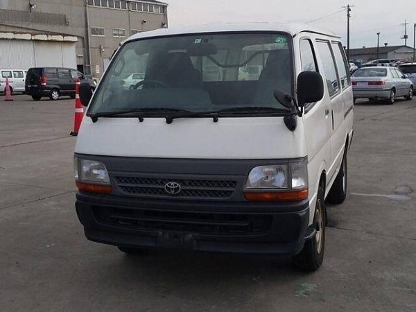 TOYOTA HIACE VAN 2001 - Image 11