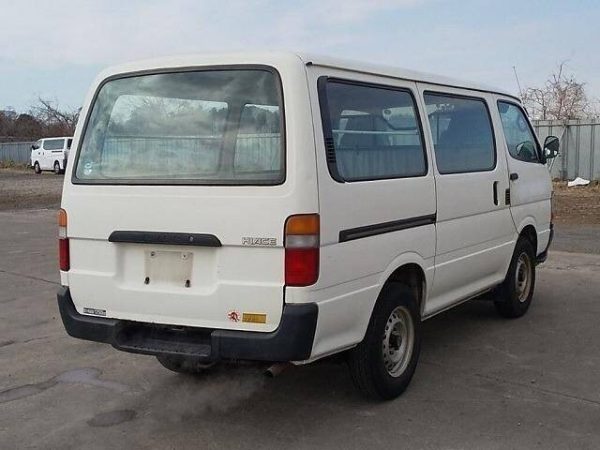 TOYOTA HIACE VAN 2001 - Image 14