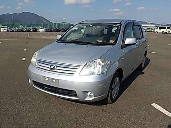 TOYOTA RAUM - Image 2