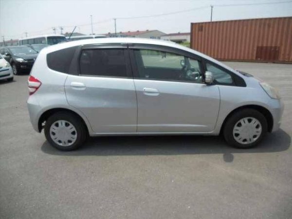 HONDA FIT - Image 8