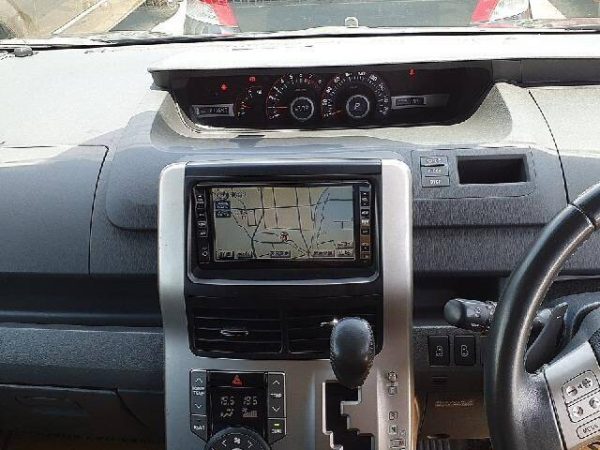 Toyota Voxy 2009 (Black) - Image 11