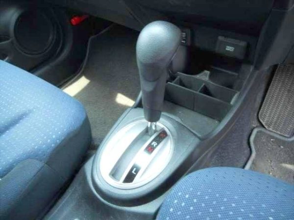 HONDA FIT - Image 15