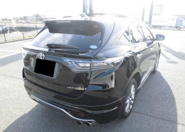 Toyota Harrier 2016 (Black) - Image 5